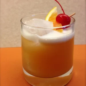 Arthur Tompkins cocktail served in a Whiskey sour glass