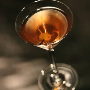Dry Rob Roy cocktail served in a Cocktail glass