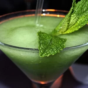 Frozen Mint Daiquiri cocktail served in a Old-fashioned glass