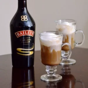 Afternoon cocktail served in a Collins Glass