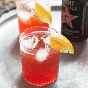 Cocktail Campari Beer servito in Boccale da birra