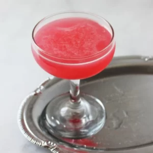 Cocktail Moranguito servito in Bicchierino