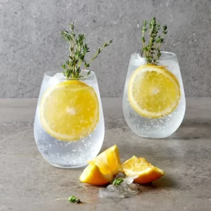 Cocktail Gin Lemon servi dans un Verre Highball